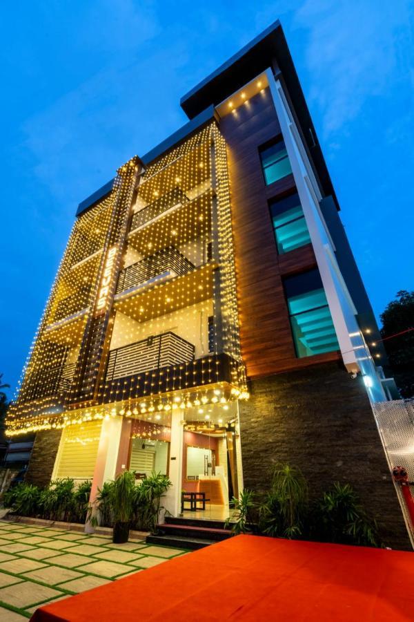 Daan Regency Hotell Thrissur Exteriör bild